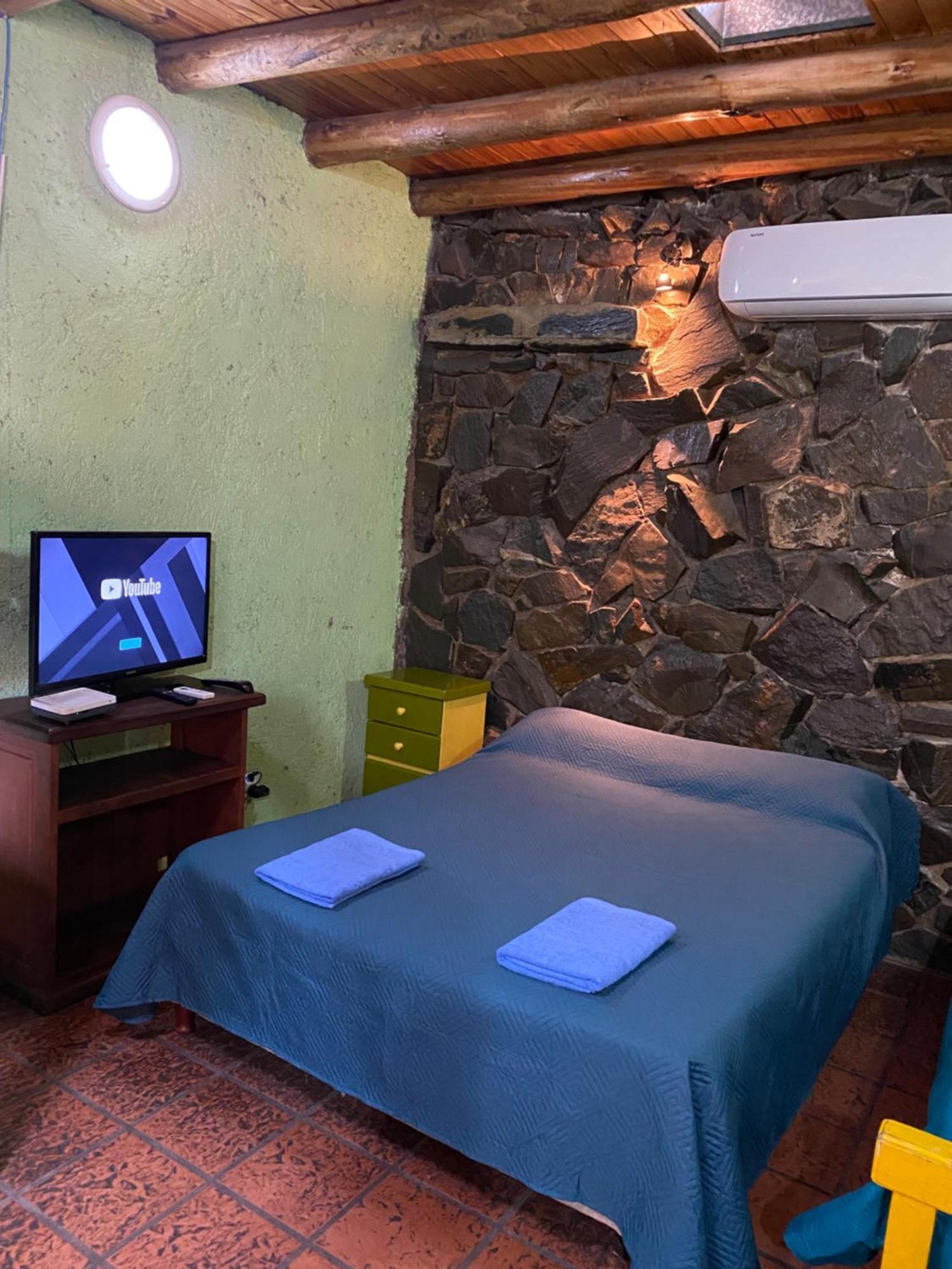 Ruca Potu Hostal *